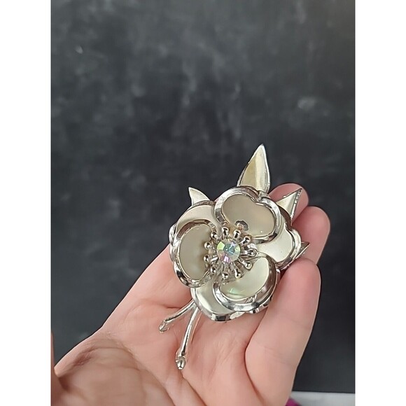 Silver Floral Rhinestone Brooch Vintage - Picture 1 of 10